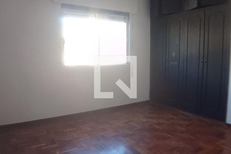 Casa à venda com 512m², 6 quartos e 4 vagas Casa à venda com 512m², 6 quartos e 4 vagasCloset Suíte 2