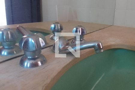 Casa à venda com 512m², 6 quartos e 4 vagas Casa à venda com 512m², 6 quartos e 4 vagasBanheiro Suíte 2 - detalhe