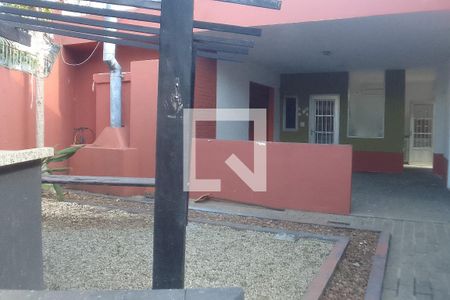 Casa à venda com 512m², 6 quartos e 4 vagas Casa à venda com 512m², 6 quartos e 4 vagasQuintal