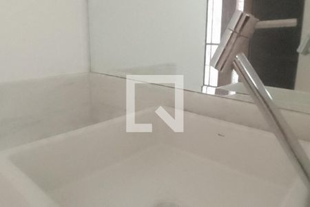 Casa à venda com 512m², 6 quartos e 4 vagas Casa à venda com 512m², 6 quartos e 4 vagasBanheiro Suíte 3