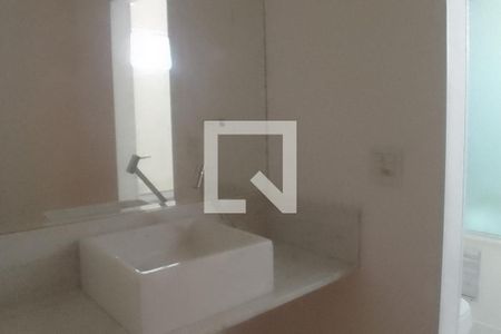 Casa à venda com 512m², 6 quartos e 4 vagas Casa à venda com 512m², 6 quartos e 4 vagasBanheiro Suíte 3