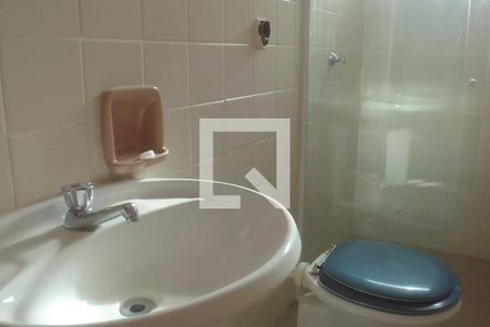 Casa à venda com 512m², 6 quartos e 4 vagas Casa à venda com 512m², 6 quartos e 4 vagasBanheiro de serviço