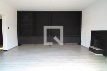 Sala de Lareira de casa à venda com 6 quartos, 512m² em Caxingui, São Paulo