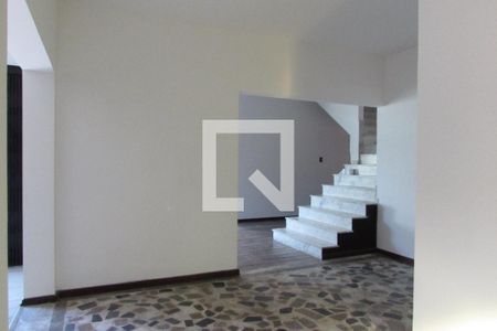 Sala de casa à venda com 6 quartos, 512m² em Caxingui, São Paulo