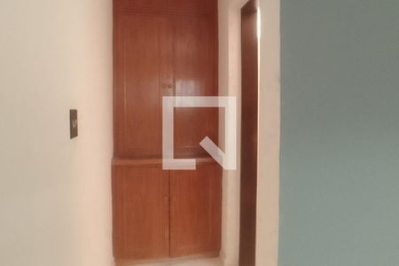 Casa à venda com 512m², 6 quartos e 4 vagas Casa à venda com 512m², 6 quartos e 4 vagasStudio anexo - Banheiro