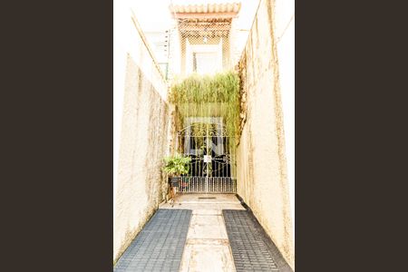 Casa à venda com 143m², 3 quartos e 3 vagasEntrada