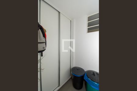 Apartamento à venda com 98m², 2 quartos e 1 vagaÁrea de Serviço