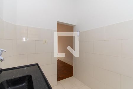 Cozinha de kitnet/studio para alugar com 1 quarto, 34m² em Liberdade, São Paulo