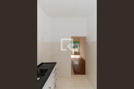 Cozinha de kitnet/studio para alugar com 1 quarto, 34m² em Liberdade, São Paulo