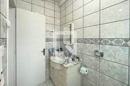 Casa à venda com 310m², 4 quartos e 5 vagasBanheiro da Suíte