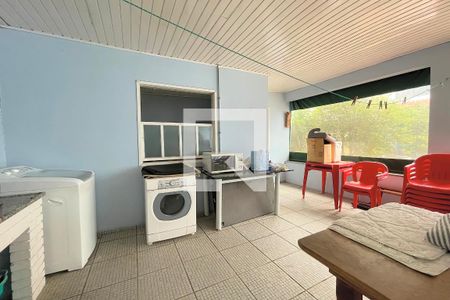 Casa à venda com 310m², 4 quartos e 5 vagasÁrea de Serviço