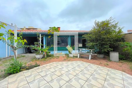 Casa à venda com 310m², 4 quartos e 5 vagasQuintal