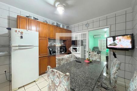 Casa à venda com 310m², 4 quartos e 5 vagasCozinha