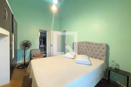 Casa à venda com 310m², 4 quartos e 5 vagasSuíte