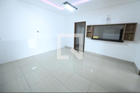 Sala de casa para alugar com 2 quartos, 250m² em Vila Finsocial, Goiânia