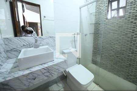 Casa para alugar com 250m², 2 quartos e 4 vagasBanheiro 