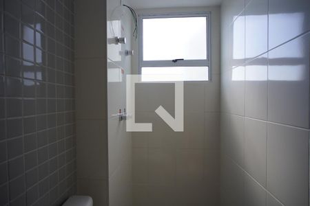 Banheiro - Suíte  de apartamento para alugar com 1 quarto, 54m² em Jardim Carvalho, Porto Alegre