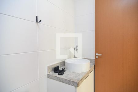 Apartamento à venda com 63m², 2 quartos e 1 vaga Apartamento à venda com 63m², 2 quartos e 1 vagaBanheiro Social