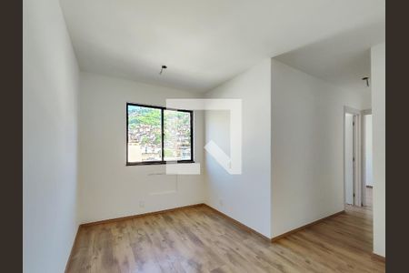 Sala de apartamento para alugar com 2 quartos, 44m² em Rio Comprido, Rio de Janeiro