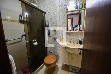 Apartamento à venda com 84m², 3 quartos e 1 vaga Apartamento à venda com 84m², 3 quartos e 1 vagaBanheiro Social