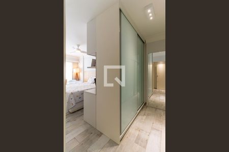Apartamento à venda com 123m², 2 quartos e 1 vagaSuíte - Quarto 1 - Closet