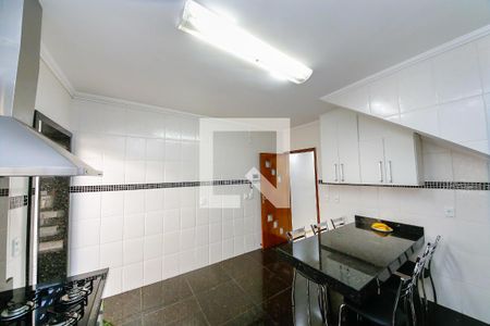 Casa à venda com 128m², 3 quartos e 2 vagas Casa à venda com 128m², 3 quartos e 2 vagasCozinha