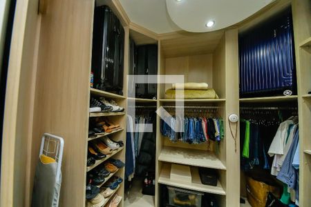 Casa à venda com 128m², 3 quartos e 2 vagas Casa à venda com 128m², 3 quartos e 2 vagasCloset Suíte