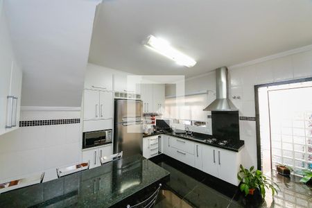 Casa à venda com 128m², 3 quartos e 2 vagas Casa à venda com 128m², 3 quartos e 2 vagasCozinha