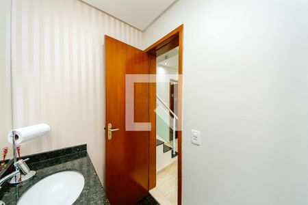 Casa à venda com 128m², 3 quartos e 2 vagas Casa à venda com 128m², 3 quartos e 2 vagasLavabo