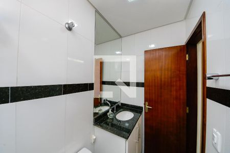 Casa à venda com 128m², 3 quartos e 2 vagas Casa à venda com 128m², 3 quartos e 2 vagasBanheiro Suíte
