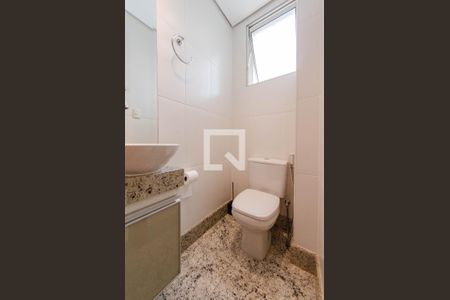 Lavabo de apartamento para alugar com 2 quartos, 70m² em Buritis, Belo Horizonte
