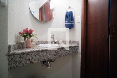 Banheiro de casa para alugar com 3 quartos, 122m² em Vila Guilhermina, São Paulo
