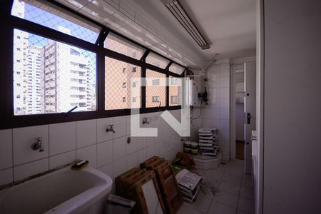 Apartamento para alugar com 420m², 4 quartos e 4 vagas Apartamento para alugar com 420m², 4 quartos e 4 vagasÁrea de Serviço