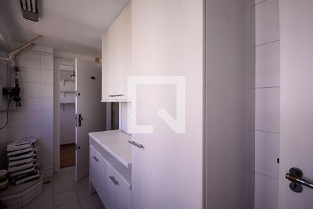 Apartamento para alugar com 420m², 4 quartos e 4 vagas Apartamento para alugar com 420m², 4 quartos e 4 vagasÁrea de Serviço
