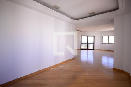 Apartamento para alugar com 420m², 4 quartos e 4 vagas Apartamento para alugar com 420m², 4 quartos e 4 vagasSala de Jantar
