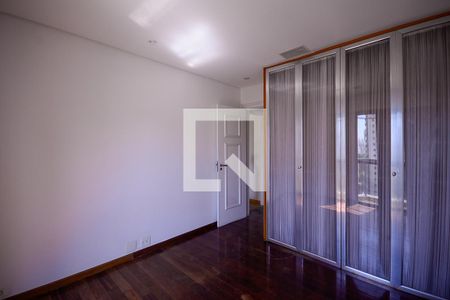Apartamento para alugar com 420m², 4 quartos e 4 vagas Apartamento para alugar com 420m², 4 quartos e 4 vagasQuarto 1