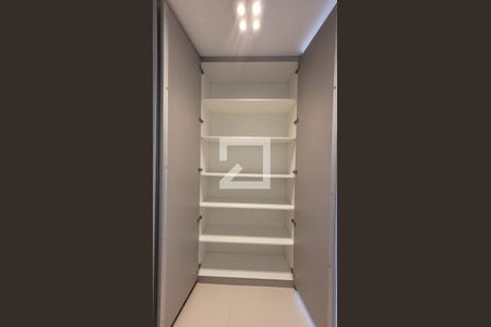 Quarto - Armários de apartamento para alugar com 1 quarto, 44m² em Vila Itapura, Campinas
