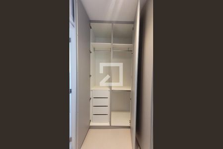 Quarto - Armários de apartamento para alugar com 1 quarto, 44m² em Vila Itapura, Campinas