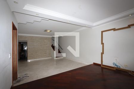 Sala de casa para alugar com 2 quartos, 232m² em Vila Graciosa, São Paulo