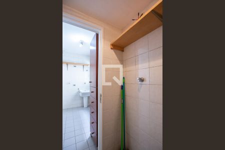 Apartamento para alugar com 70m², 3 quartos e 1 vaga Apartamento para alugar com 70m², 3 quartos e 1 vagaBanheiro de serviço