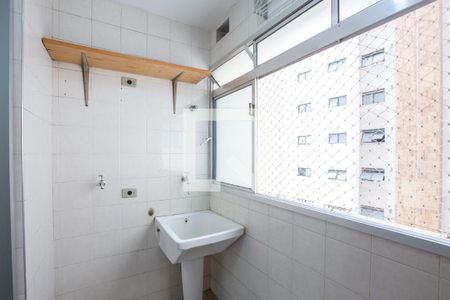 Apartamento para alugar com 70m², 3 quartos e 1 vaga Apartamento para alugar com 70m², 3 quartos e 1 vagaLavanderia
