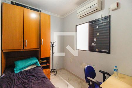 Casa à venda com 130m², 3 quartos e 2 vagasQuarto 2