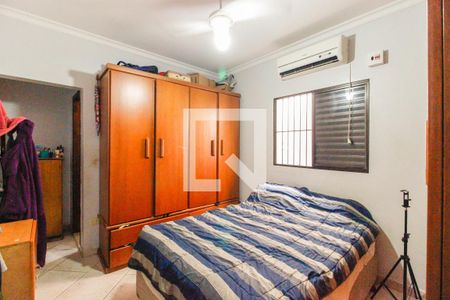 Casa à venda com 130m², 3 quartos e 2 vagasQuarto 3