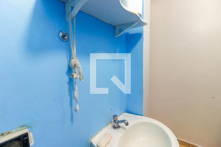 Casa à venda com 130m², 3 quartos e 2 vagasBanheiro de  