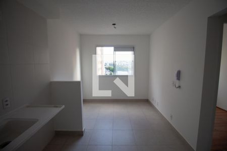 Cozinha / Área de Serviço de apartamento para alugar com 2 quartos, 33m² em Itaquera, São Paulo