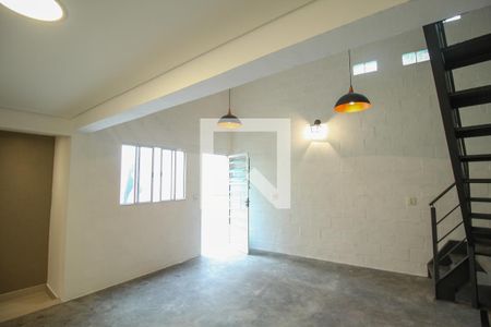 Casa para alugar com 42m², 1 quarto e sem vagaSala 