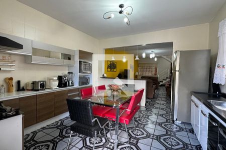 Casa à venda com 180m², 3 quartos e 1 vagaCozinha