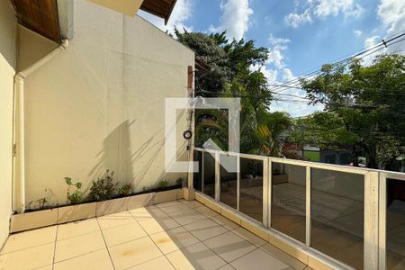 varanda da Suíte 1 de casa para alugar com 3 quartos, 180m² em Nova Aldeinha/aldeia, Barueri