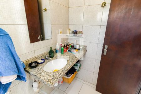 Casa à venda com 310m², 4 quartos e 3 vagasBanheiro da Suíte