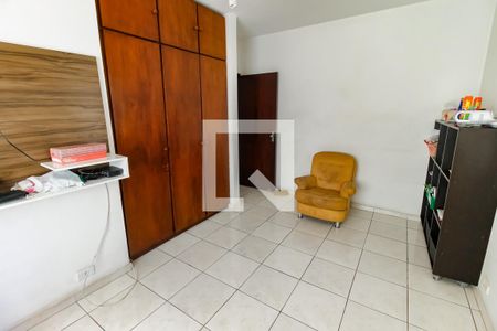 Casa à venda com 310m², 4 quartos e 3 vagasQuarto 2